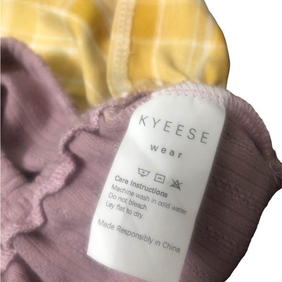 XL Dog knitted dress with bow Purple Top Yellow Plaid bottom - Picture 3 of 6